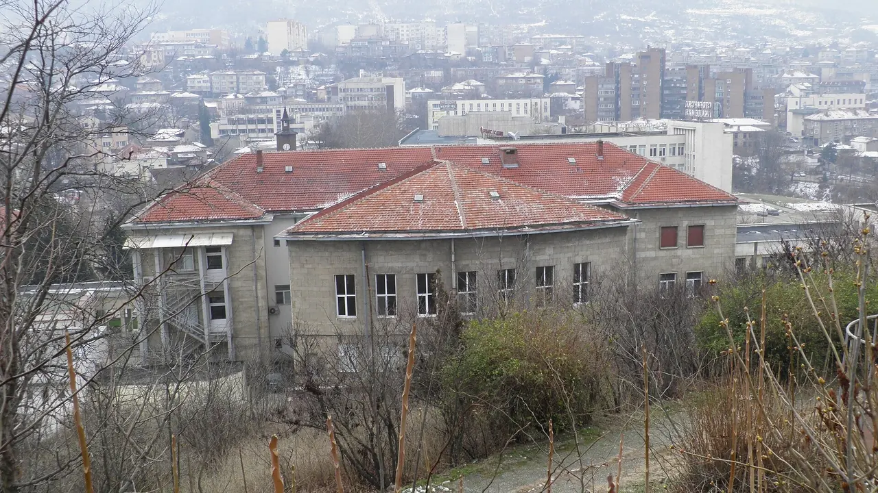D. A. Tsenov Academy of Economics campus