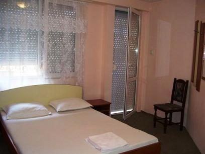 Photo 5 of 8 from Hotel Laguna Kraimorie