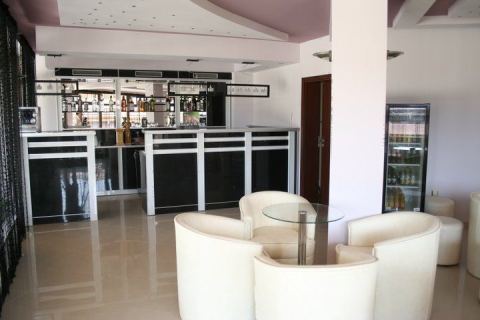 Photo 2 of 9 from Hotel Akre